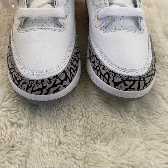 Jordan 3 Retro Laser Orange White Sneakers with Iconic Design Kids (PS) - Picture 3 of 12